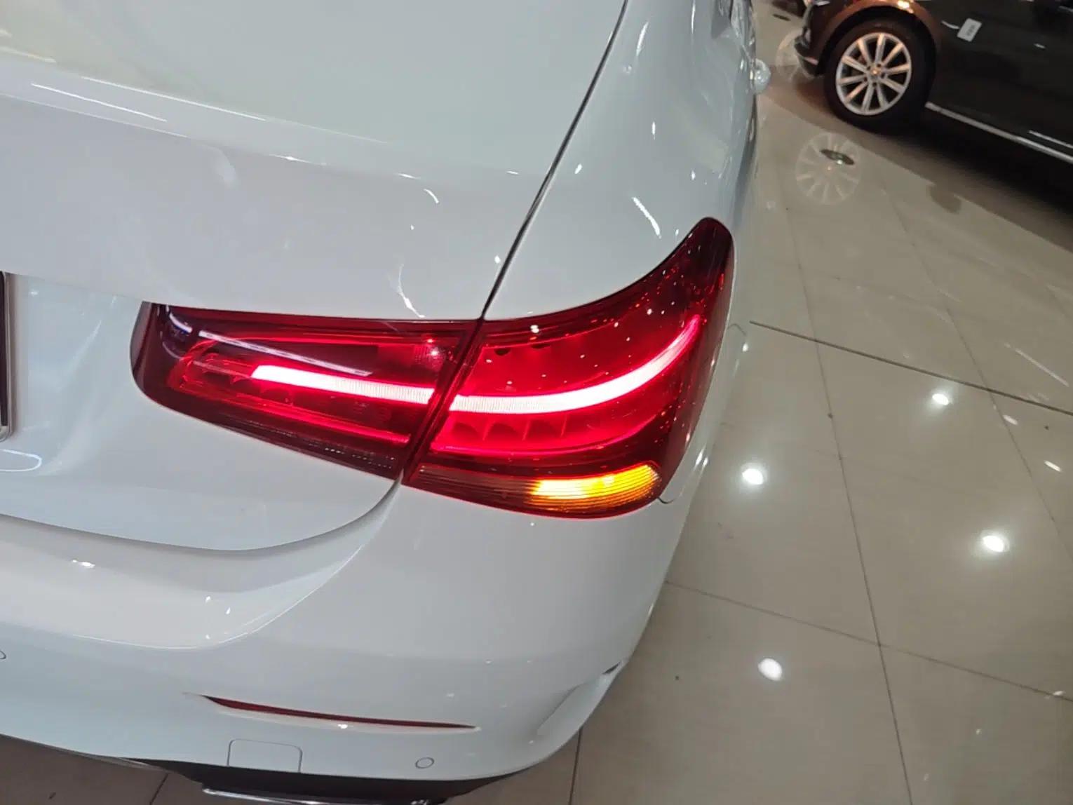 Mercedes-Benz A-Class 2020 Second Facelift A 180 L Sport Sedan — миниатюра 9