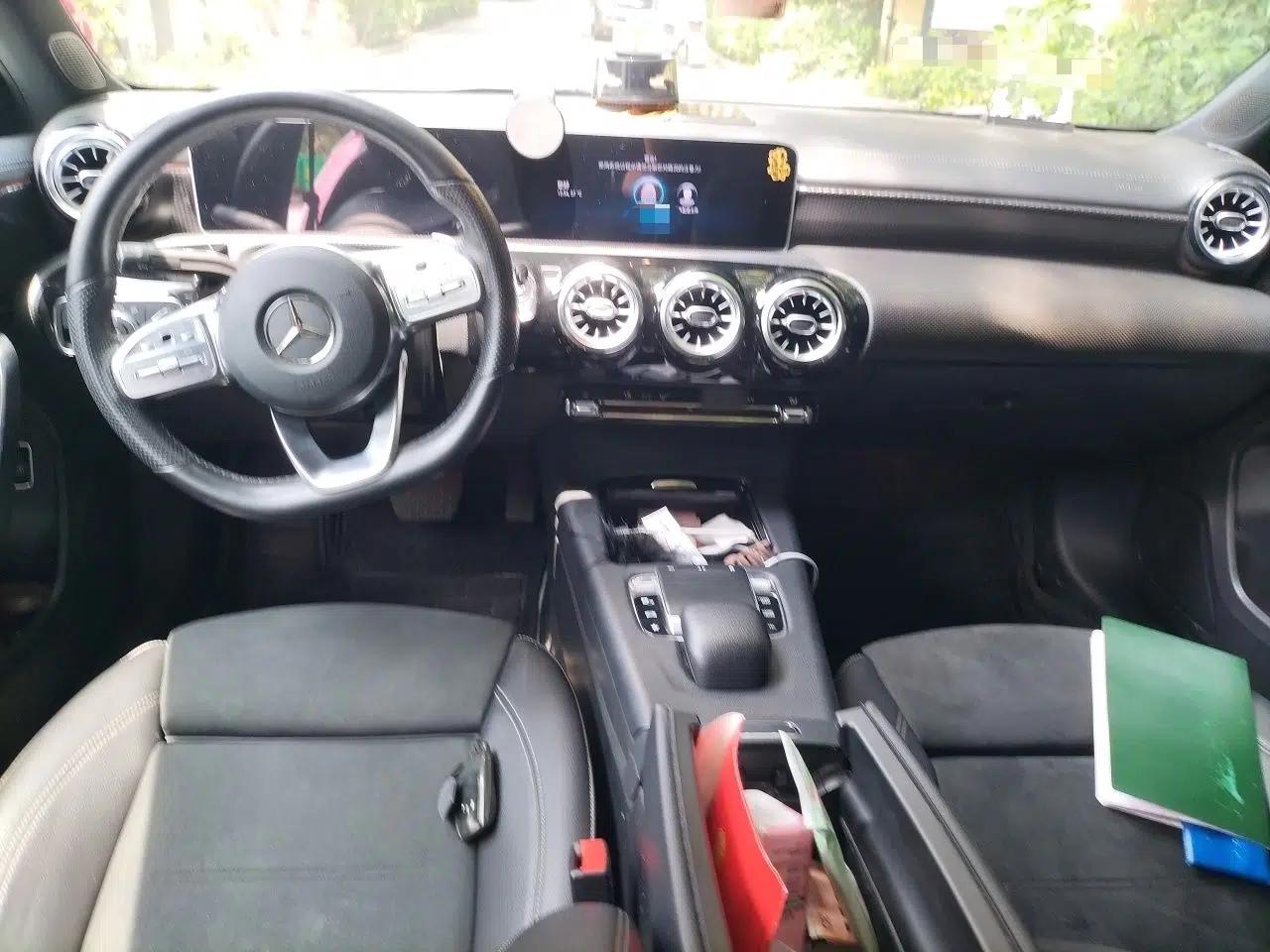 Mercedes-Benz A-Class 2019 A 200 L Sport Sedan — миниатюра 9