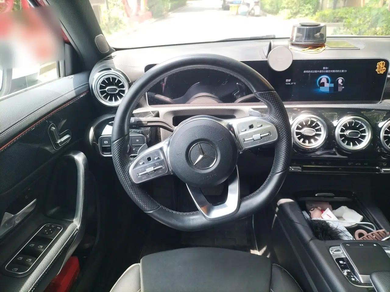 Mercedes-Benz A-Class 2019 A 200 L Sport Sedan — миниатюра 10
