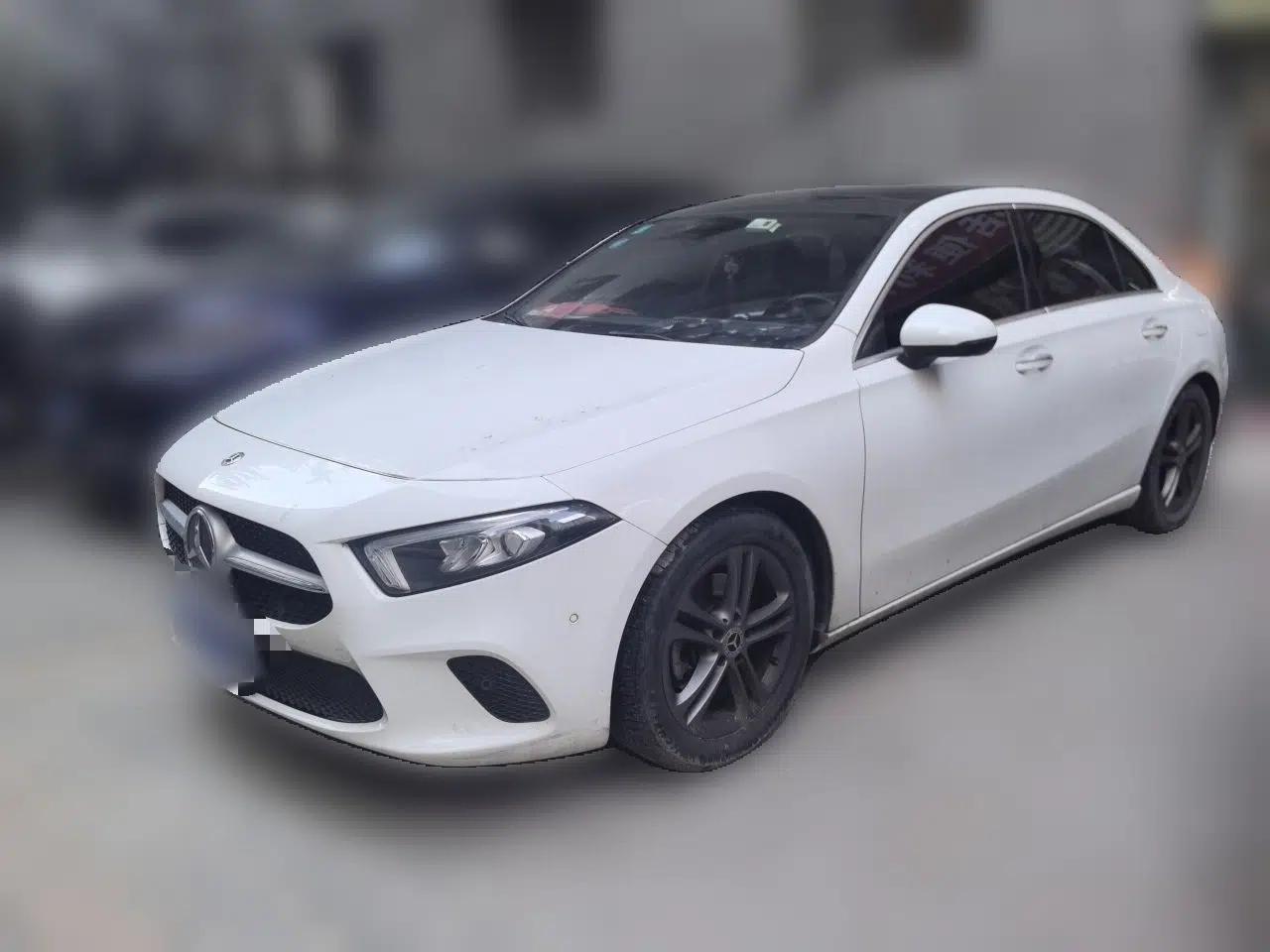 Mercedes-Benz A-Class 2020 A 200 L — миниатюра 1