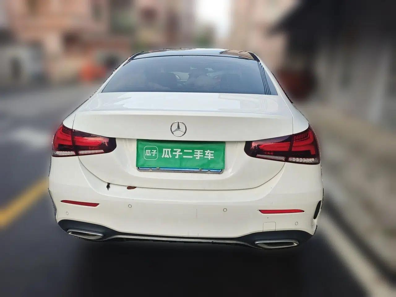 Mercedes-Benz A-Class 2020 A 200 L Sport Sedan — миниатюра 5