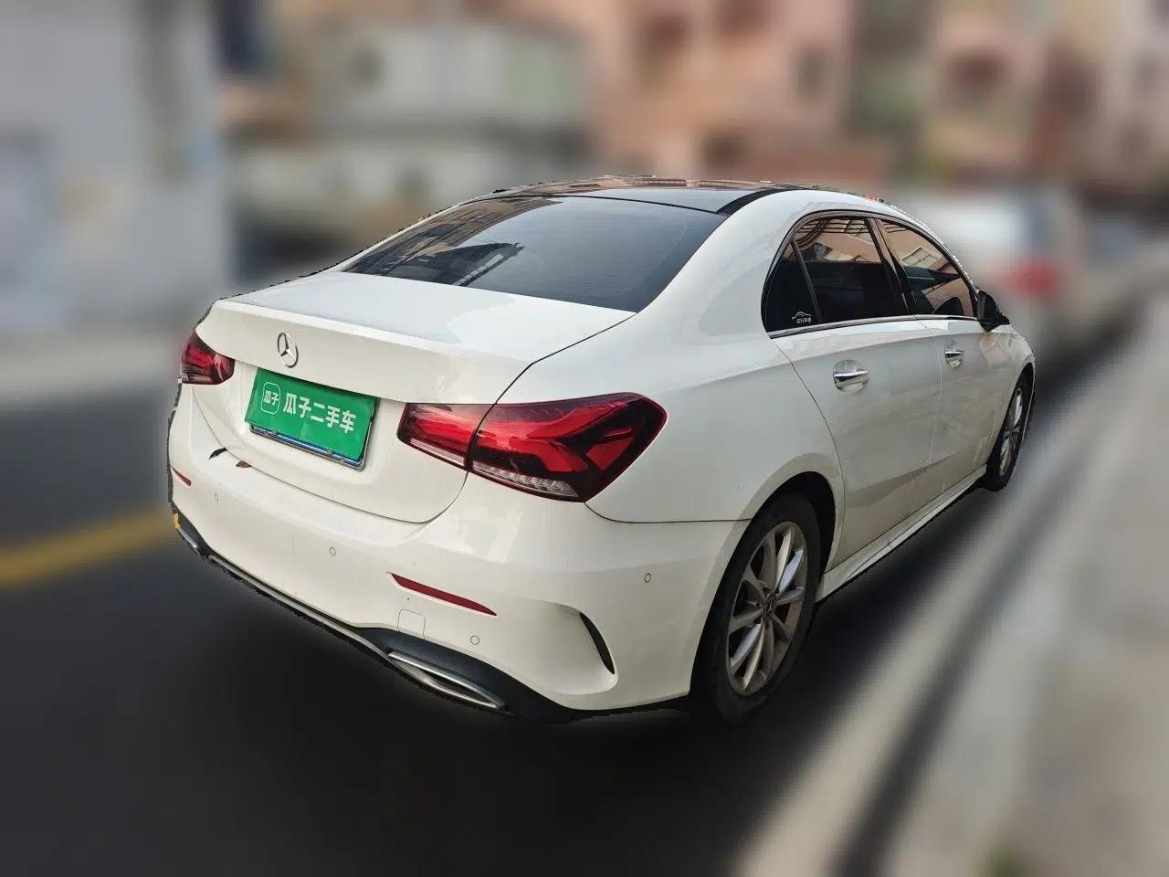 Mercedes-Benz A-Class 2020 A 200 L Sport Sedan — миниатюра 6