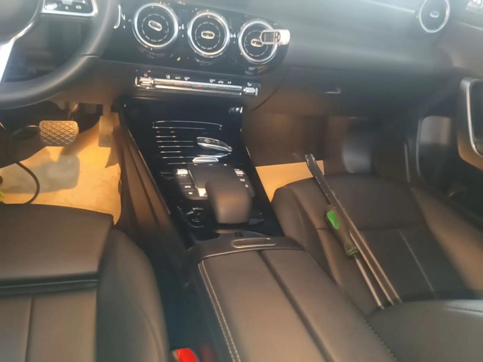 Mercedes-Benz A-Class 2022 Restyled A 180 L Sport Sedan — миниатюра 16
