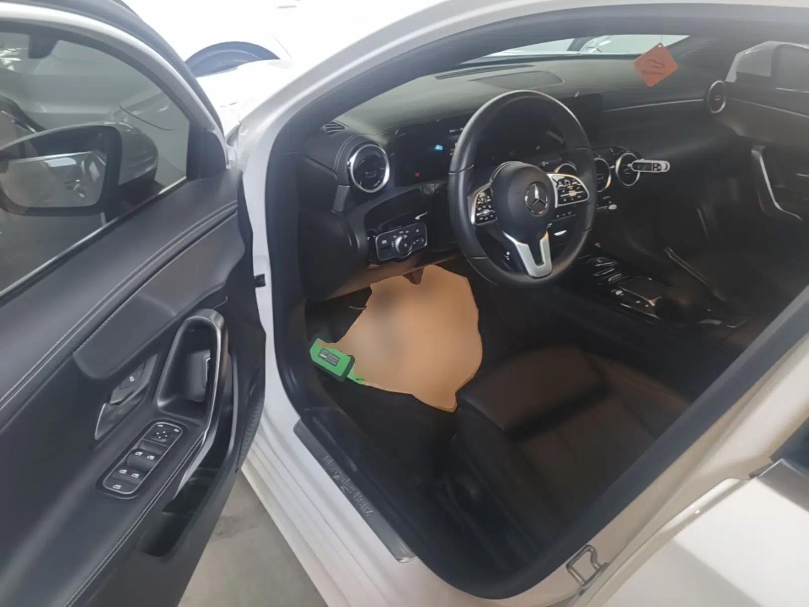 Mercedes-Benz A-Class 2022 Restyled A 180 L Sport Sedan — миниатюра 18