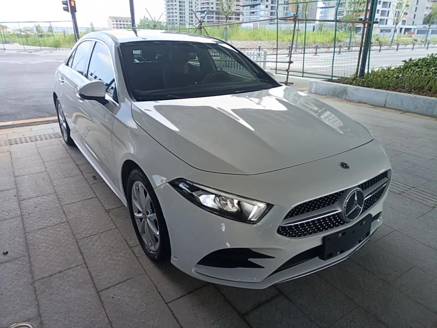 Mercedes-Benz A-Class 2021 A 200 L Sport Sedan Fashion Model — миниатюра 3