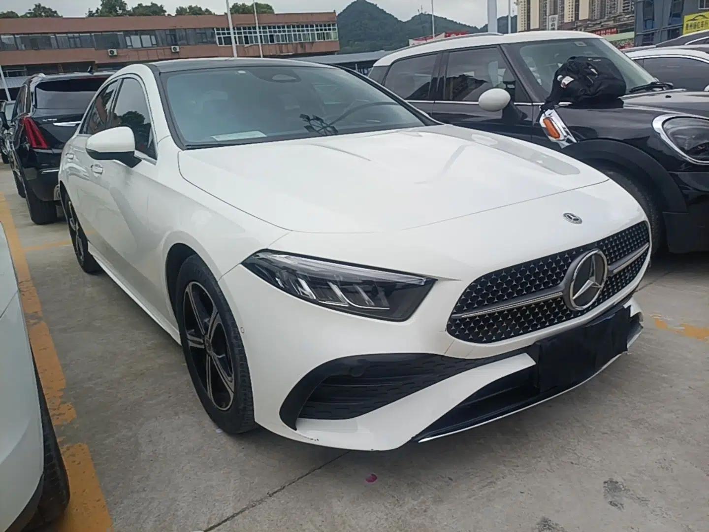 Mercedes-Benz A-Class 2023 A 200 L Fashion Model — миниатюра 3