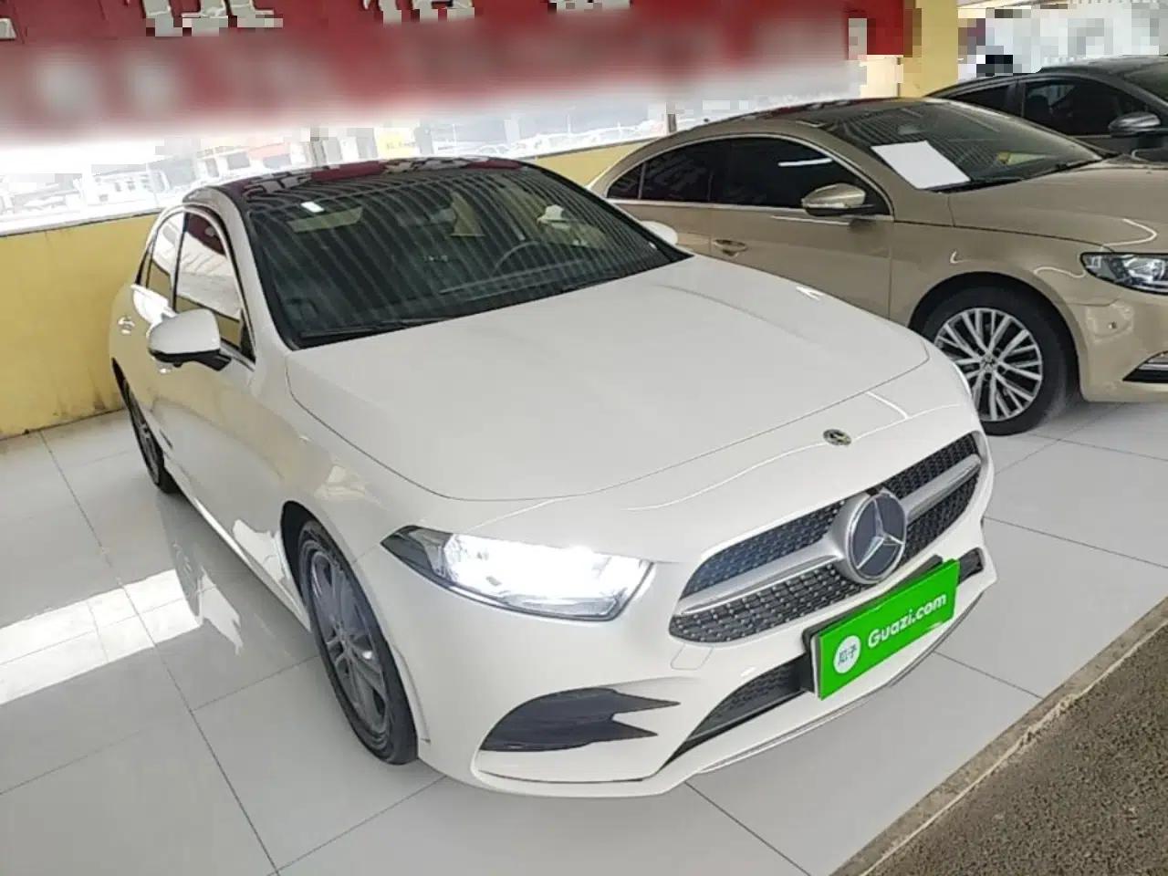 Mercedes-Benz A-Class 2021 Restyled A 180 L Sport Sedan — миниатюра 3