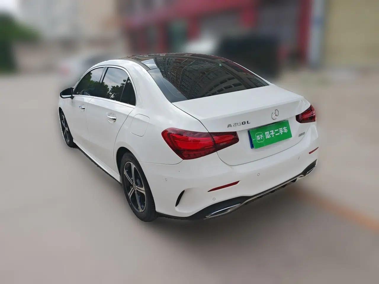 Mercedes-Benz A-Class 2023 A 200 L Fashion Model — миниатюра 4