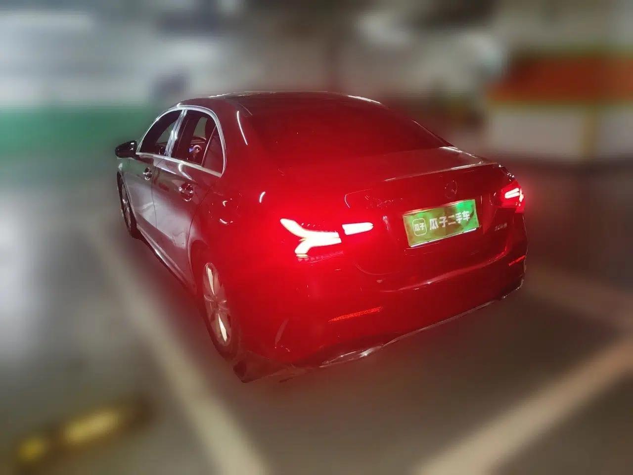 Mercedes-Benz A-Class 2020 Restyled A 200 L Sport Sedan Fashion Version — миниатюра 4