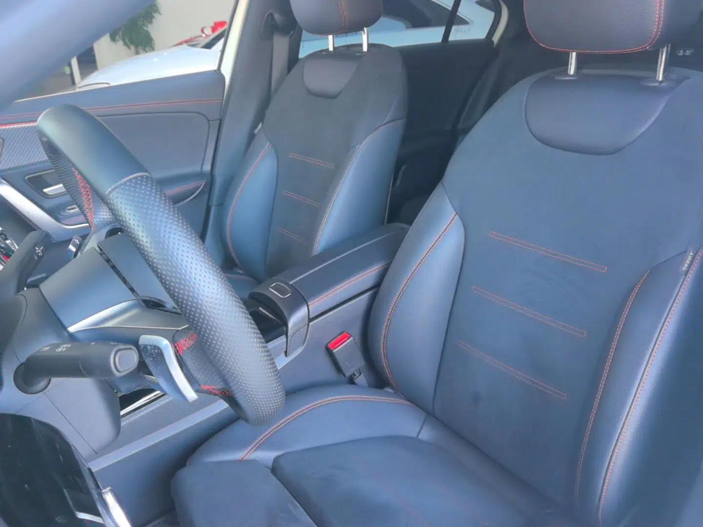 Mercedes-Benz A-Class 2023 A 200 L Fashion Model — миниатюра 17