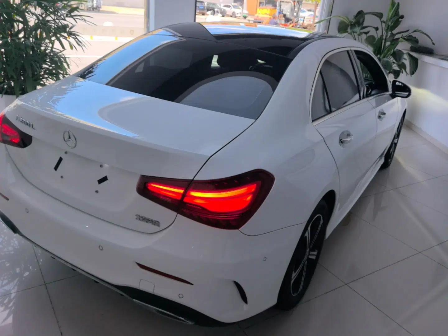 Mercedes-Benz A-Class 2023 A 200 L Fashion Model — миниатюра 6