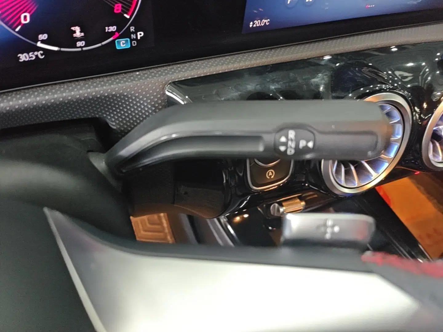 Mercedes-Benz A-Class 2023 A 200 L Fashion Model — миниатюра 16