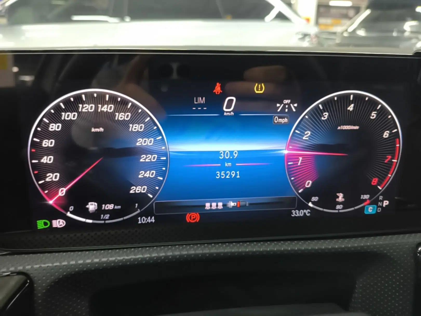Mercedes-Benz A-Class 2024 Updated A 180 L — миниатюра 14