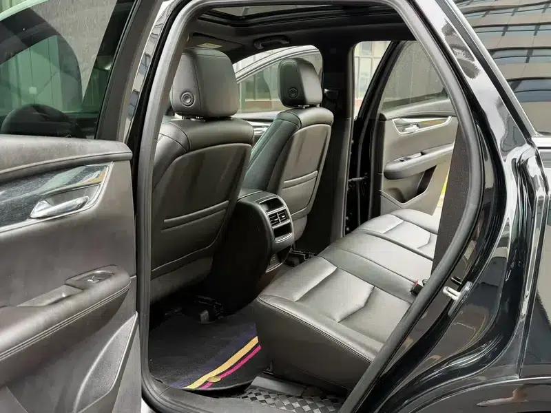 Cadillac XT5 2022 2.0T 2WD Luxury — миниатюра 9