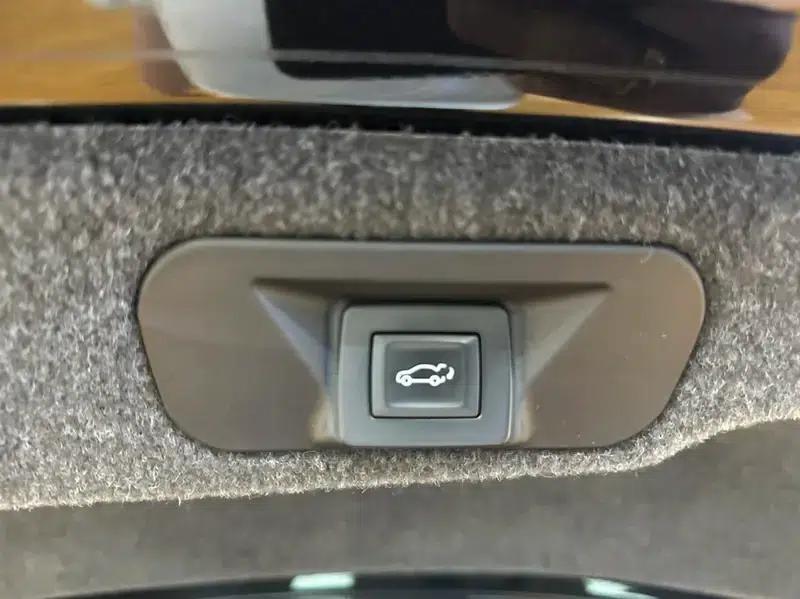 2022 Cadillac CT6 28T Luxury — миниатюра 12