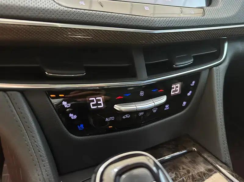 2022 Cadillac CT6 28T Luxury — миниатюра 9
