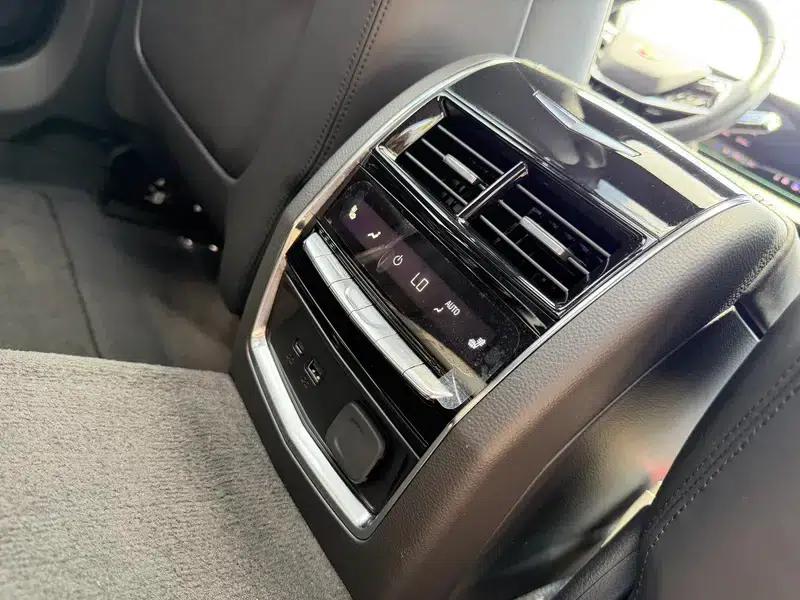 2023 Cadillac CT6 28T Premium — миниатюра 8
