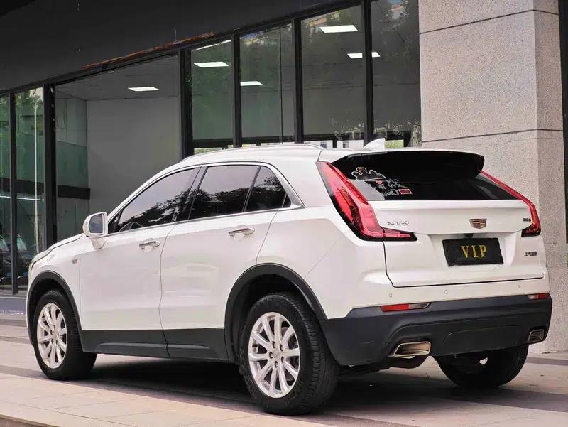 Cadillac XT4 2021 28T Two-Wheel Drive Technology Edition — миниатюра 3