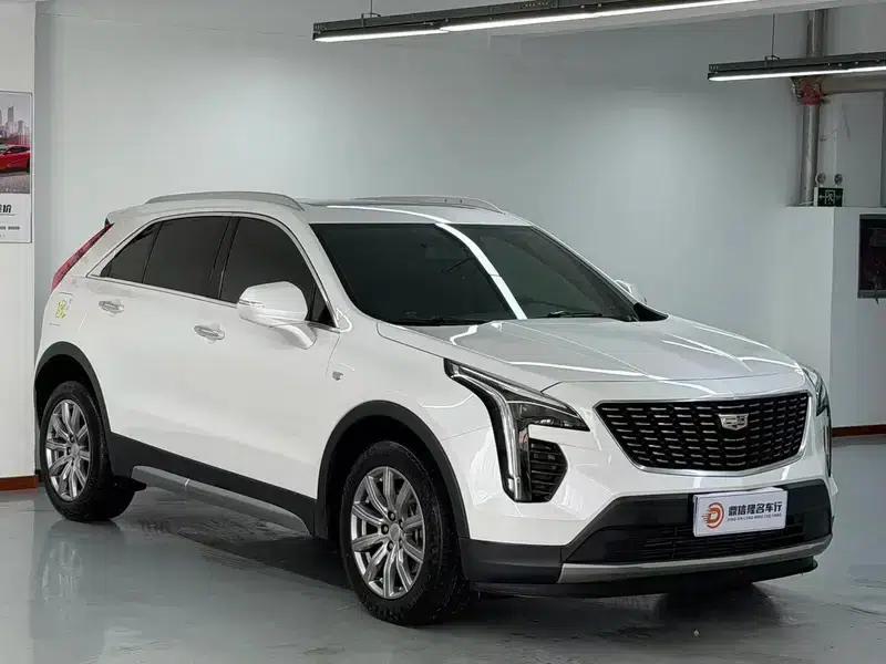 Cadillac XT4 2021 28T Two-Wheel Drive Premium Edition — миниатюра 3