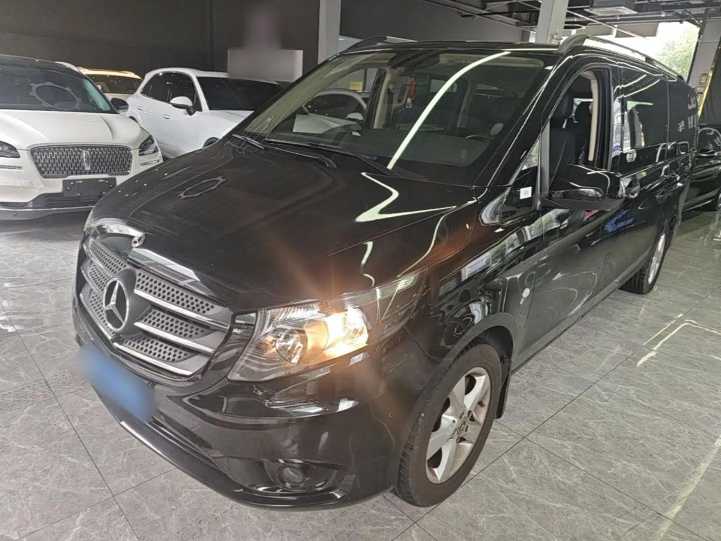 Mercedes-Benz Vito 2018 2.0T Business Version China VI Emission Standard — миниатюра 1