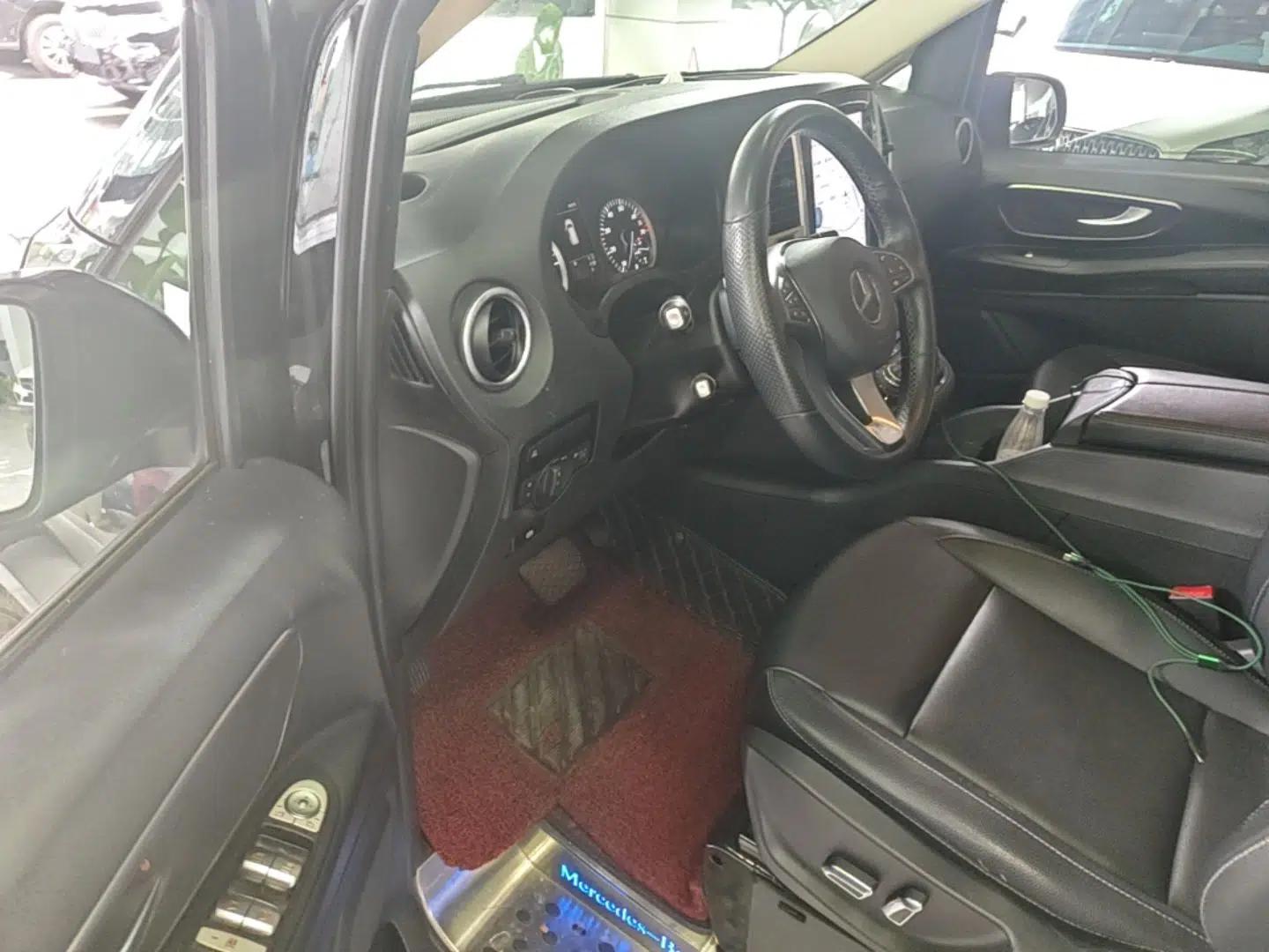 Mercedes-Benz Vito 2018 2.0T Business Version China VI Emission Standard — миниатюра 18