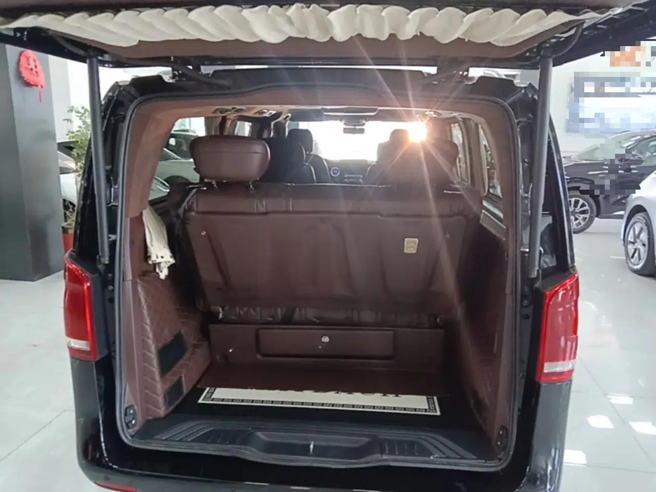 Mercedes-Benz Vito 2020 2.0T Business Version 7 Seats — миниатюра 22