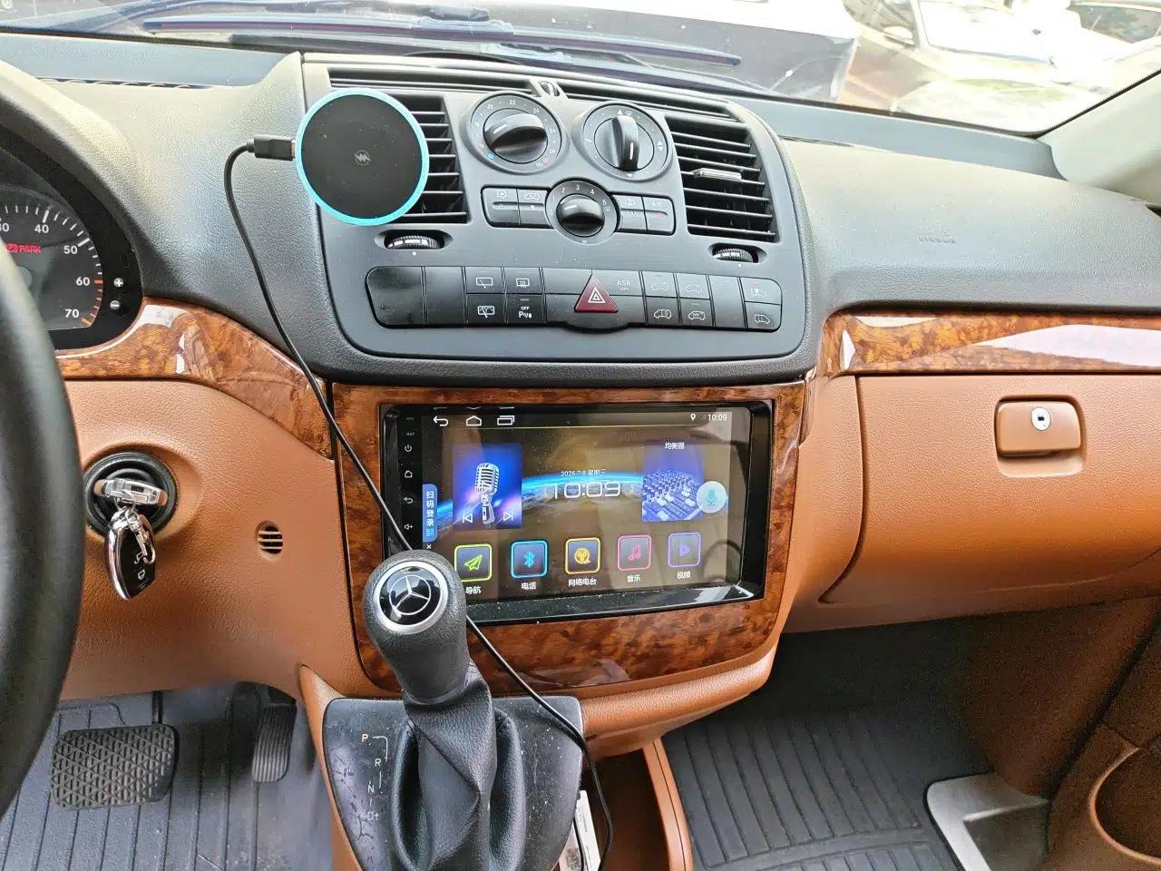 Mercedes-Benz Vito Mercedes-Benz V-Class 3.0T, 7-seater, high-roof, automatic transmission, gasoline-powered, Flyball brand. — миниатюра 13