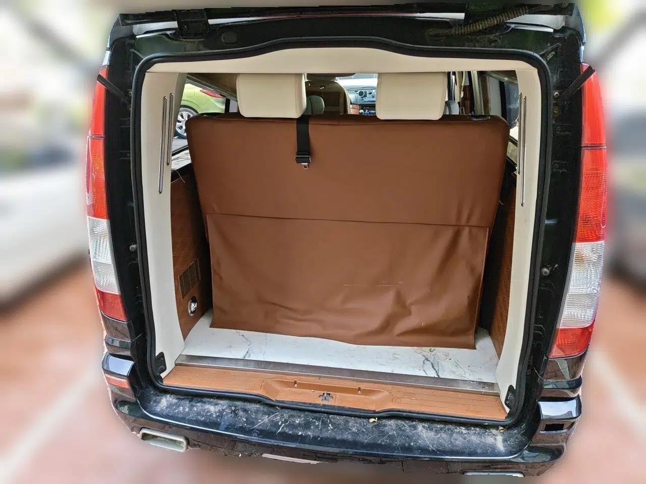 Mercedes-Benz Vito Mercedes-Benz V-Class 3.0T, 7-seater, high-roof, automatic transmission, gasoline-powered, Flyball brand. — миниатюра 19