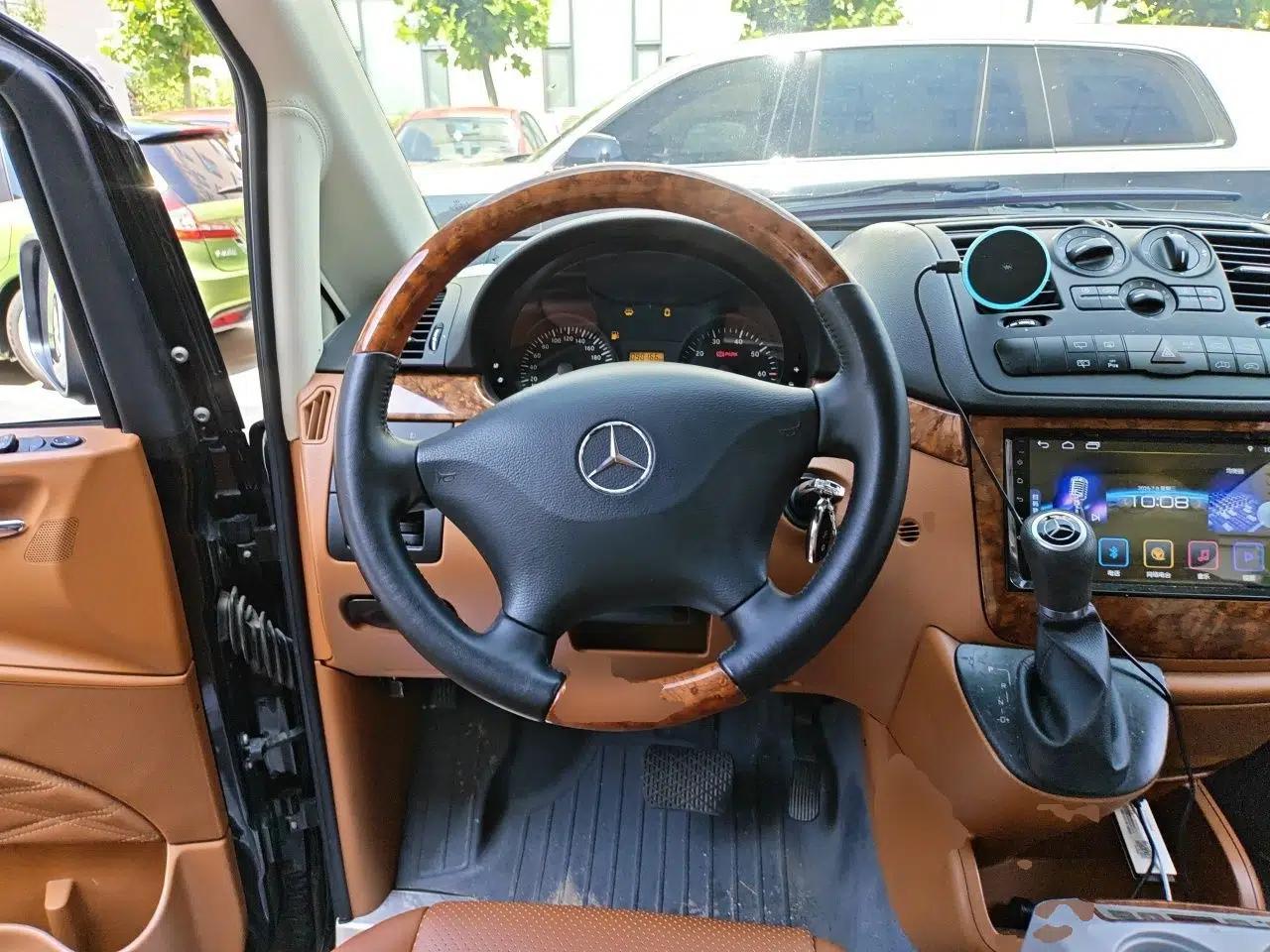 Mercedes-Benz Vito Mercedes-Benz V-Class 3.0T, 7-seater, high-roof, automatic transmission, gasoline-powered, Flyball brand. — миниатюра 10