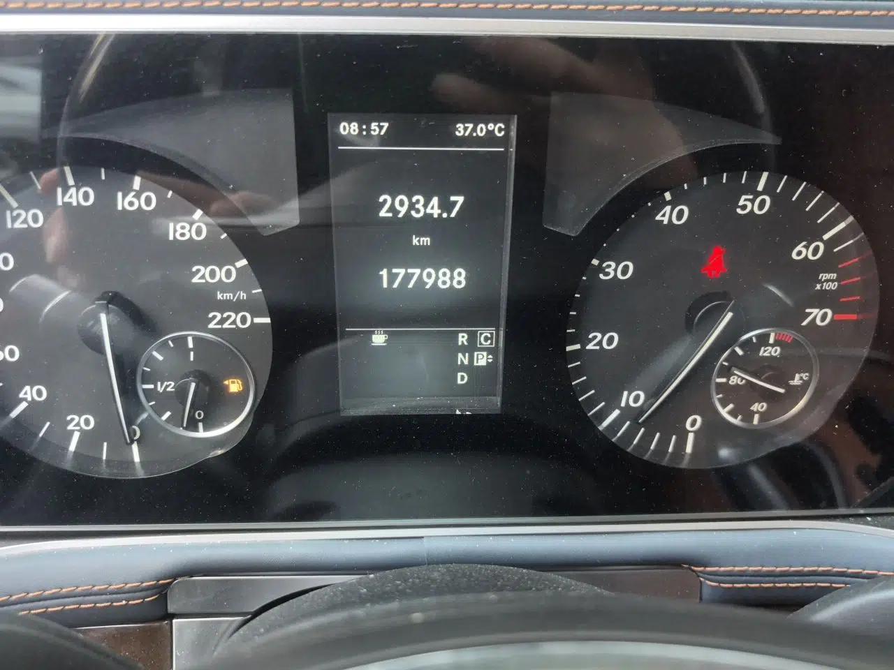 Mercedes-Benz Vito Mercedes-Benz, 2.0L, 7 seats, automatic transmission, parallel import — миниатюра 12