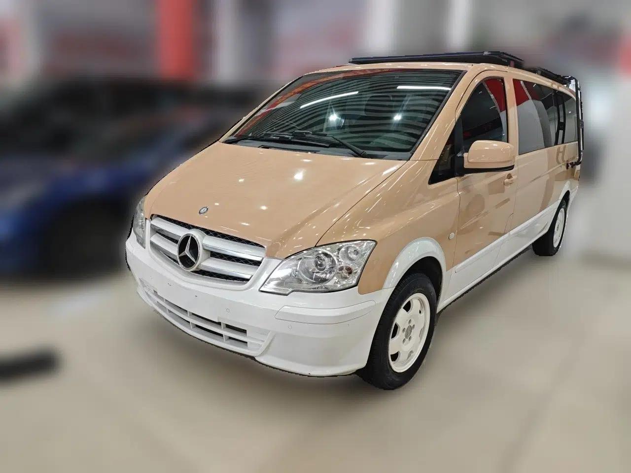 Mercedes-Benz Vito 2011 2.5L 7-seater executive version — миниатюра 1