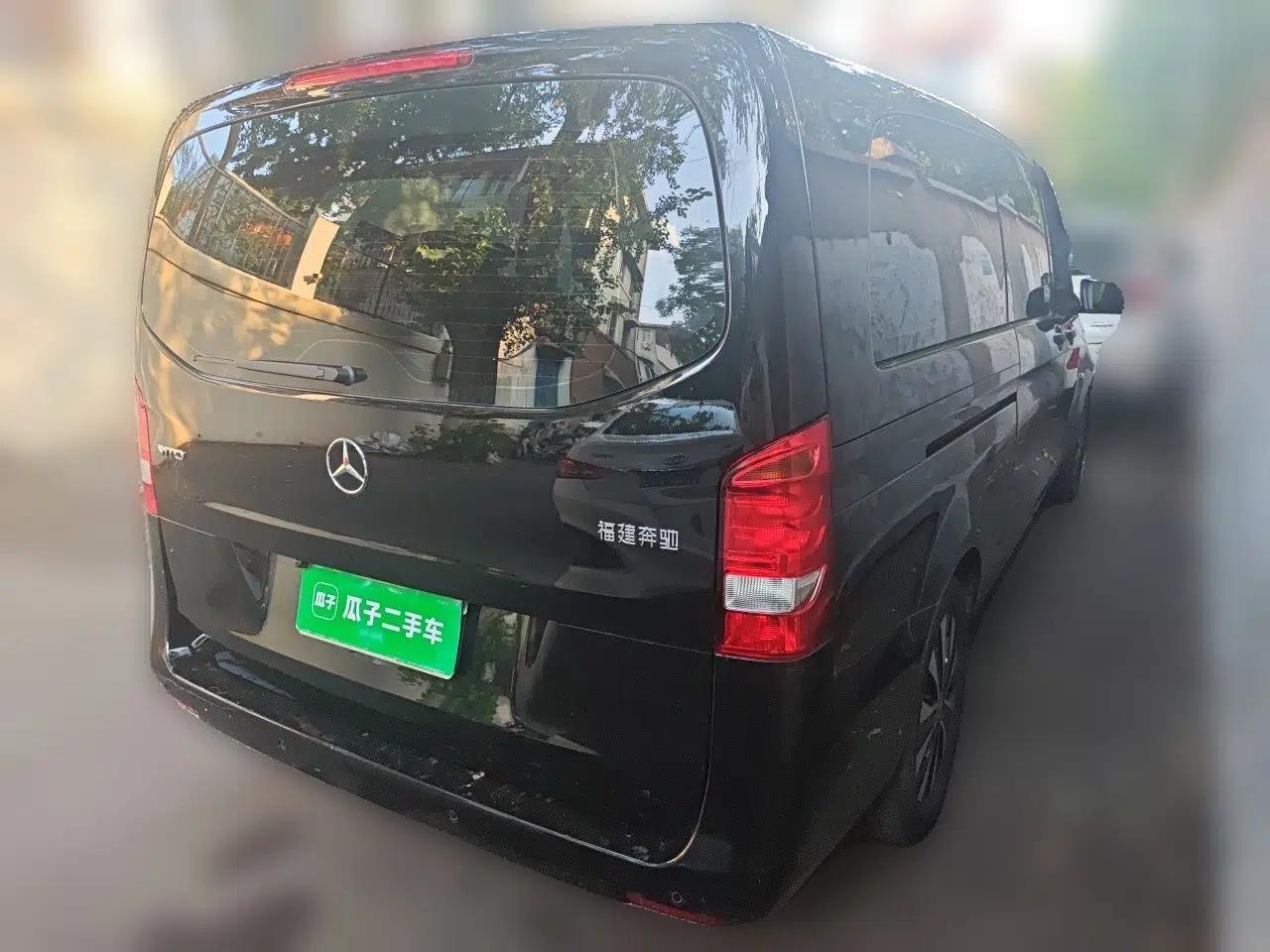 Mercedes-Benz Vito 2023 2.0T Business Version 7 Seats — миниатюра 6