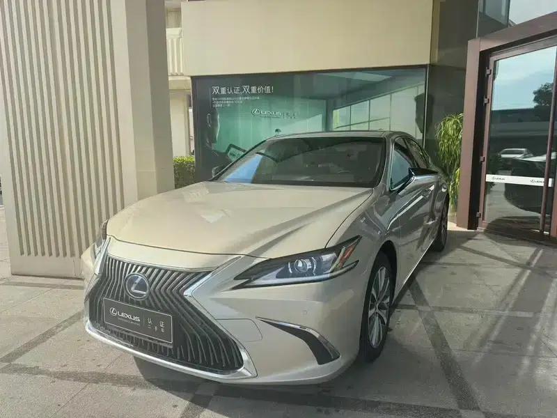Lexus ES 2020 300h Premium Edition (China VI Emission Standard) — миниатюра 1