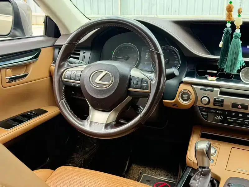 Lexus ES 2015 200 Comfort Edition — миниатюра 8