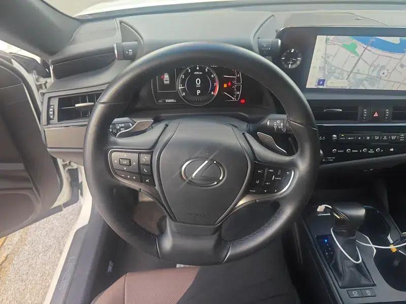 Lexus ES 2022 200 Premium Edition — миниатюра 11