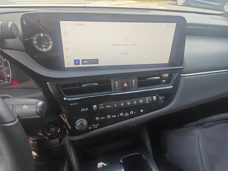 Lexus ES 2022 200 Premium Edition — миниатюра 12