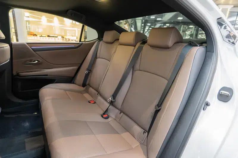 Lexus ES 2025 300h Premium Edition — миниатюра 22