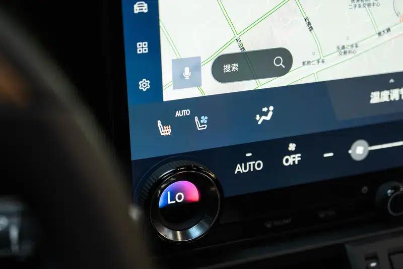 Lexus ES 2025 300h Premium Edition — миниатюра 7