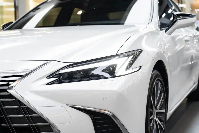 Lexus ES 2025 300h Premium Edition — миниатюра 8