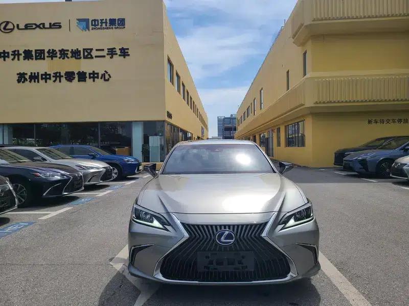 Lexus ES 2021 300h Premium Edition — миниатюра 2