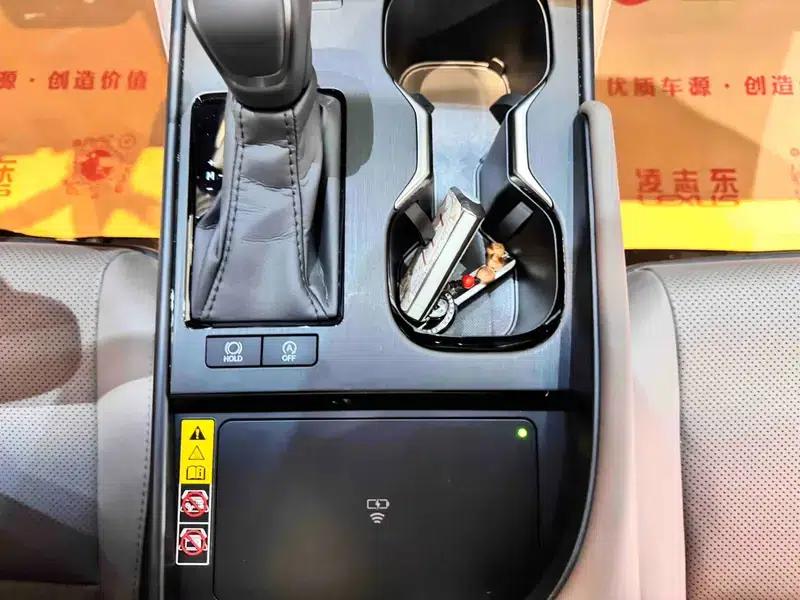 Lexus ES 2025 200 Premium Edition — миниатюра 11