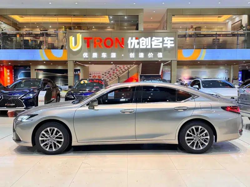 Lexus ES 2025 200 Premium Edition — миниатюра 4