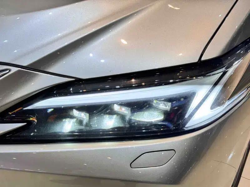 Lexus ES 2025 200 Premium Edition — миниатюра 7