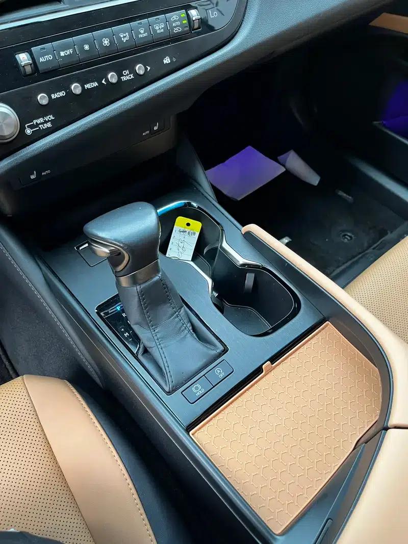 Lexus ES 2022 200 Premium Edition — миниатюра 23