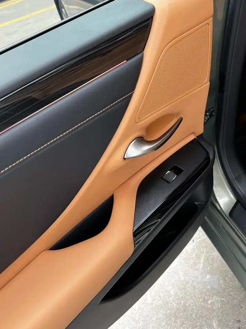 Lexus ES 2022 200 Premium Edition — миниатюра 28