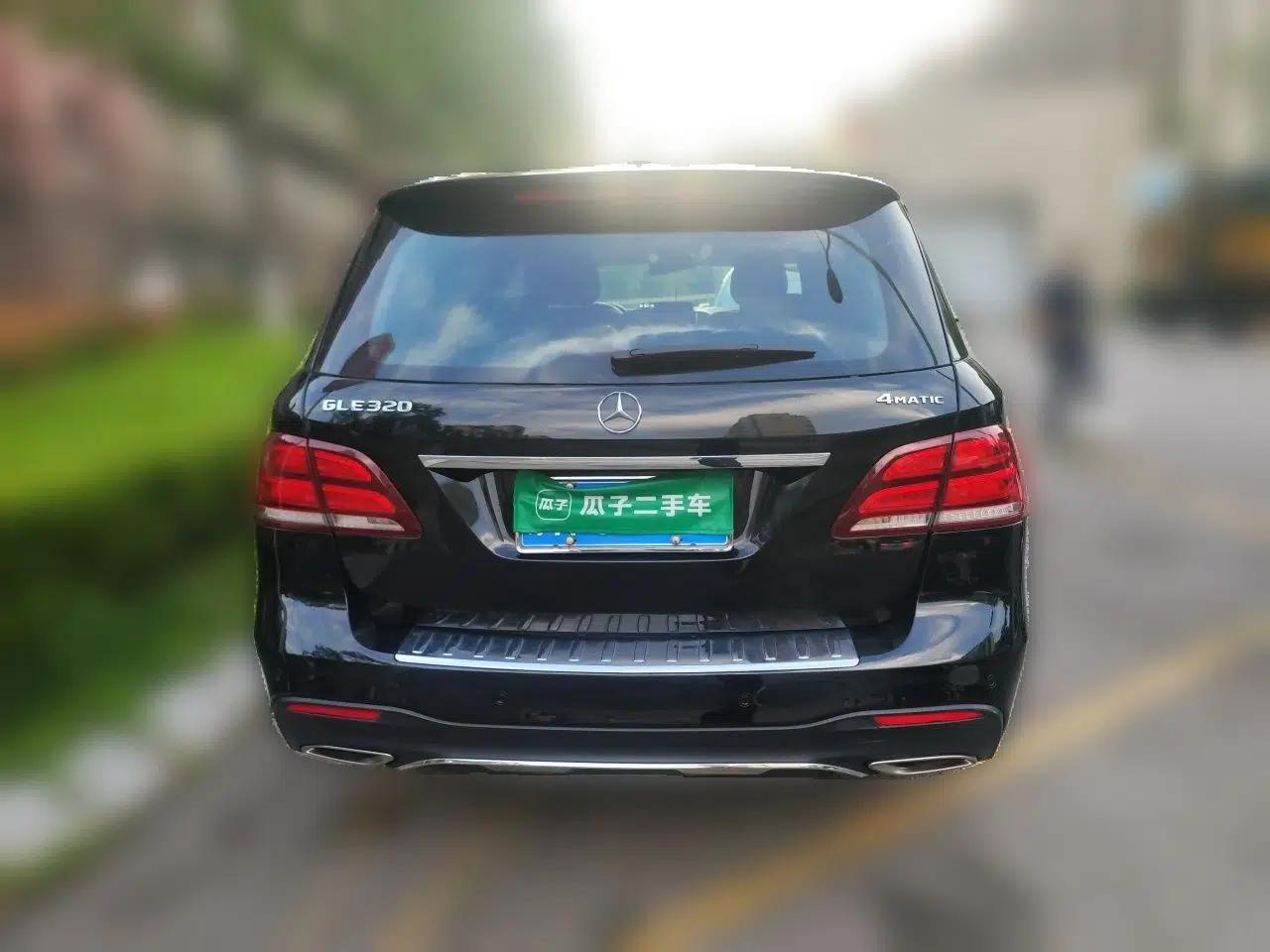 Mercedes-Benz GLE 2018 GLE 320 4MATIC Dynamic Edition Collector's Edition — миниатюра 5