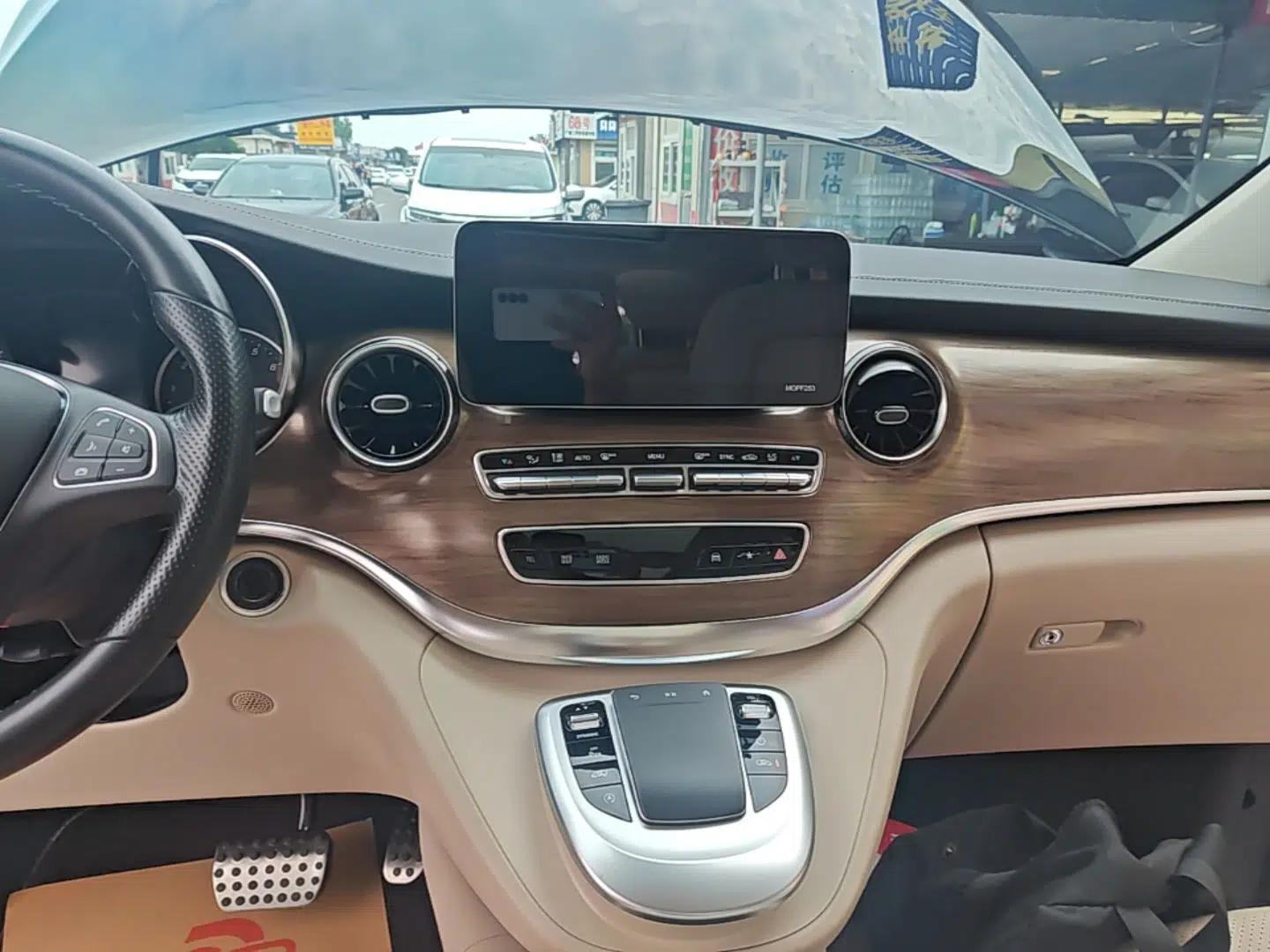 Mercedes-Benz V-Class 2021 V 260 Prestige Edition — миниатюра 15