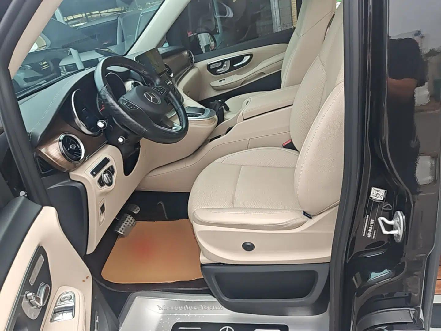 Mercedes-Benz V-Class 2021 V 260 Prestige Edition — миниатюра 17