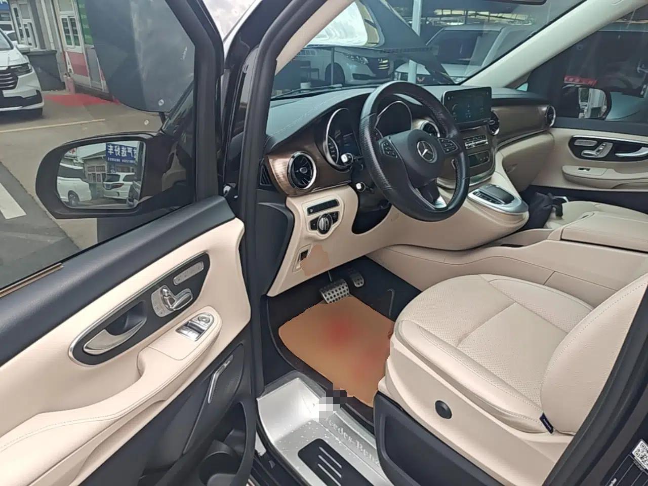 Mercedes-Benz V-Class 2021 V 260 Prestige Edition — миниатюра 18