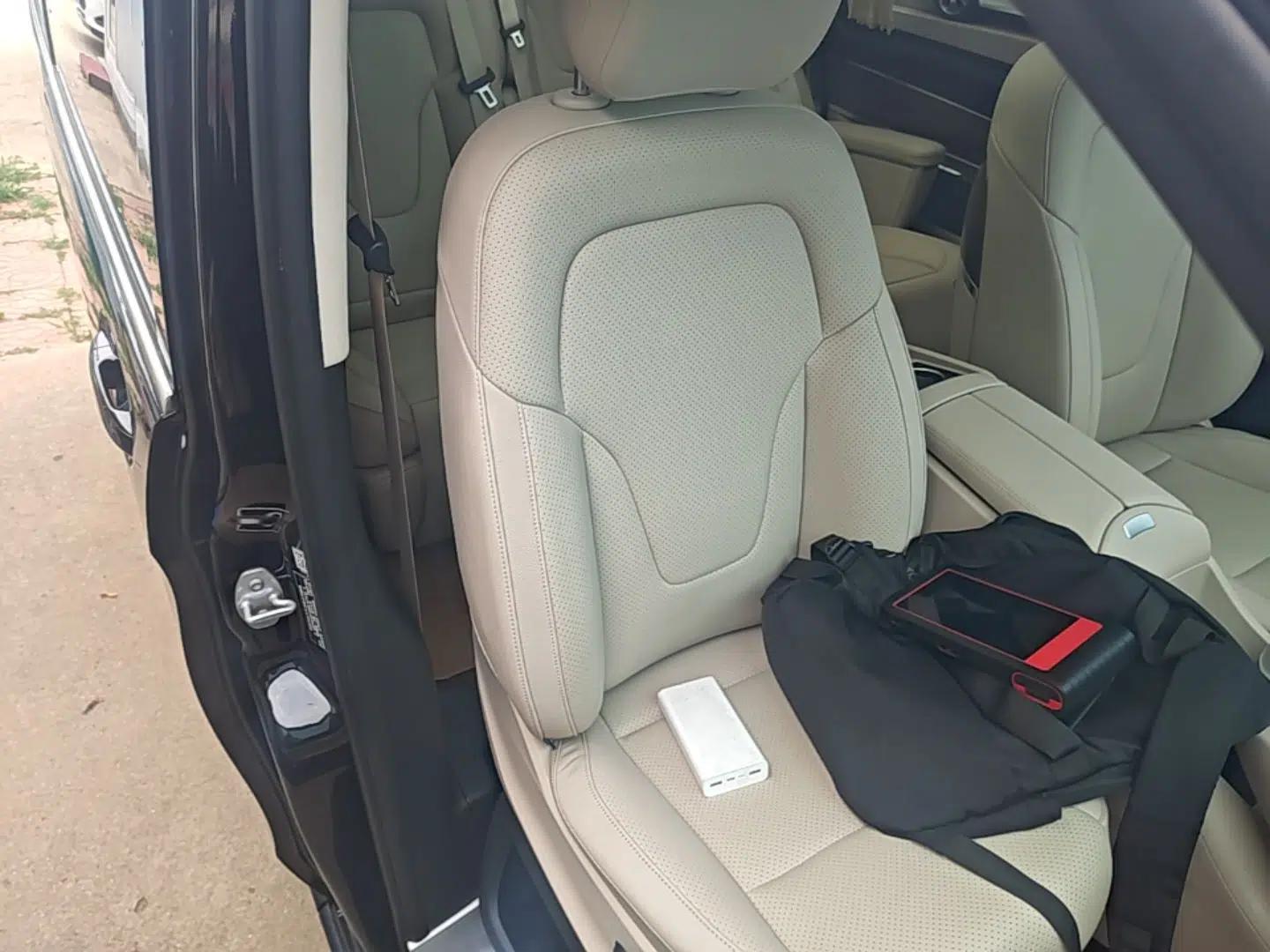 Mercedes-Benz V-Class 2021 V 260 Prestige Edition — миниатюра 19